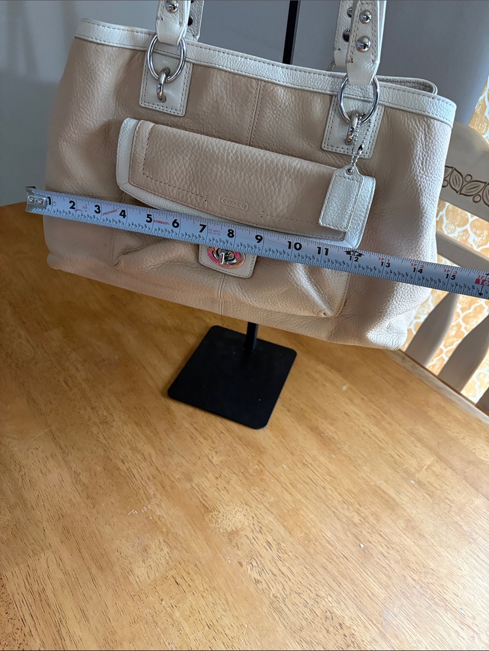 Coach 2012 Penelope Beige and white - Picture 8 of 9